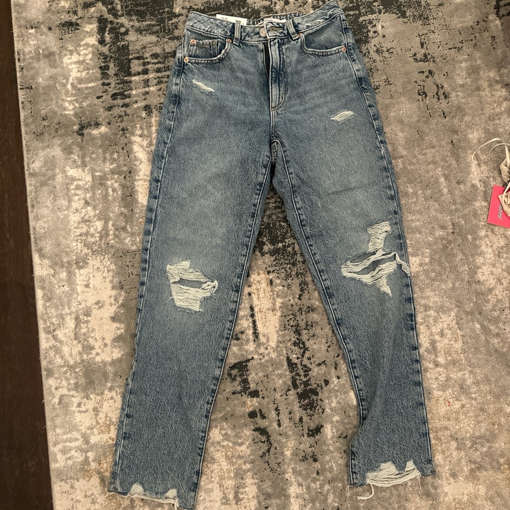 decluttering all the jeans i bought but never wore